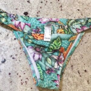 ASOS bikini bottom in US6 floral tropical greens